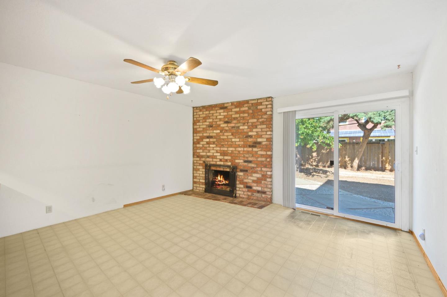 Detail Gallery Image 17 of 45 For 787 San Clemente Way, Mountain View,  CA 94043 - 5 Beds | 2/1 Baths