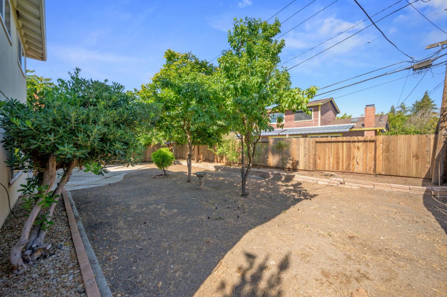 Detail Gallery Image 34 of 45 For 787 San Clemente Way, Mountain View,  CA 94043 - 5 Beds | 2/1 Baths
