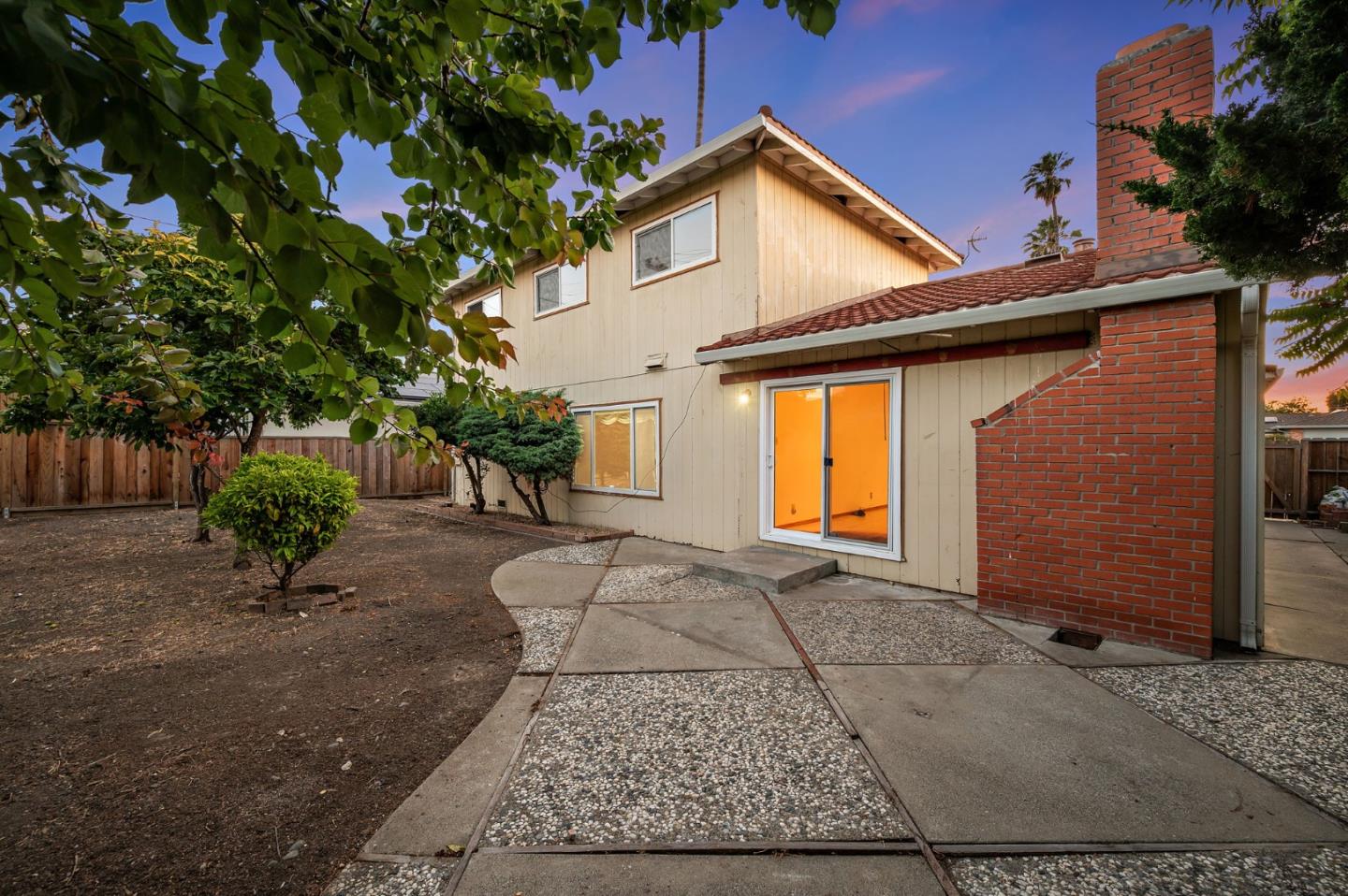 Detail Gallery Image 39 of 45 For 787 San Clemente Way, Mountain View,  CA 94043 - 5 Beds | 2/1 Baths