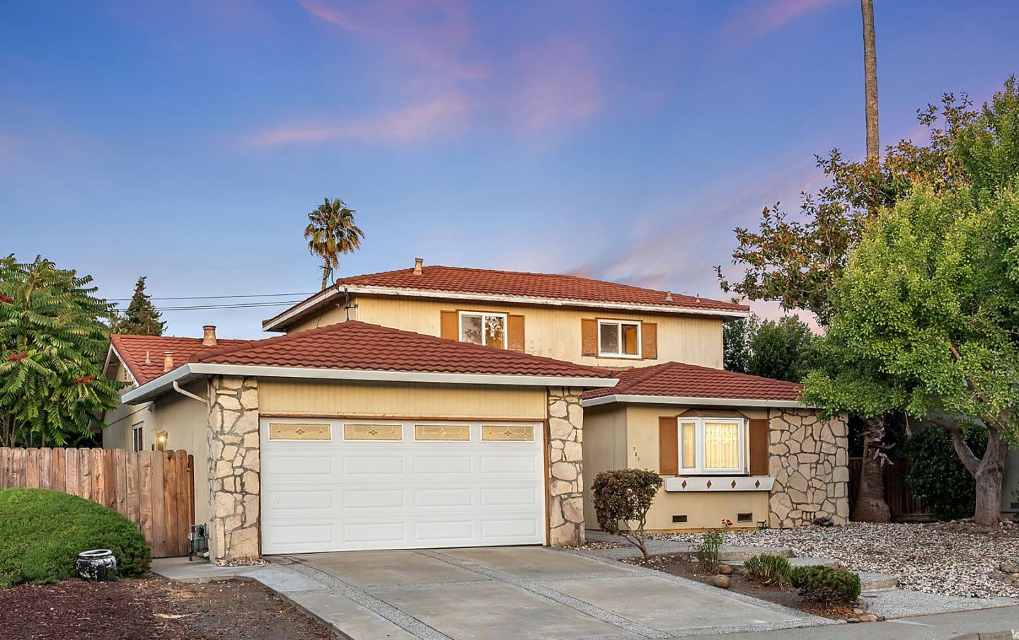 Detail Gallery Image 5 of 45 For 787 San Clemente Way, Mountain View,  CA 94043 - 5 Beds | 2/1 Baths