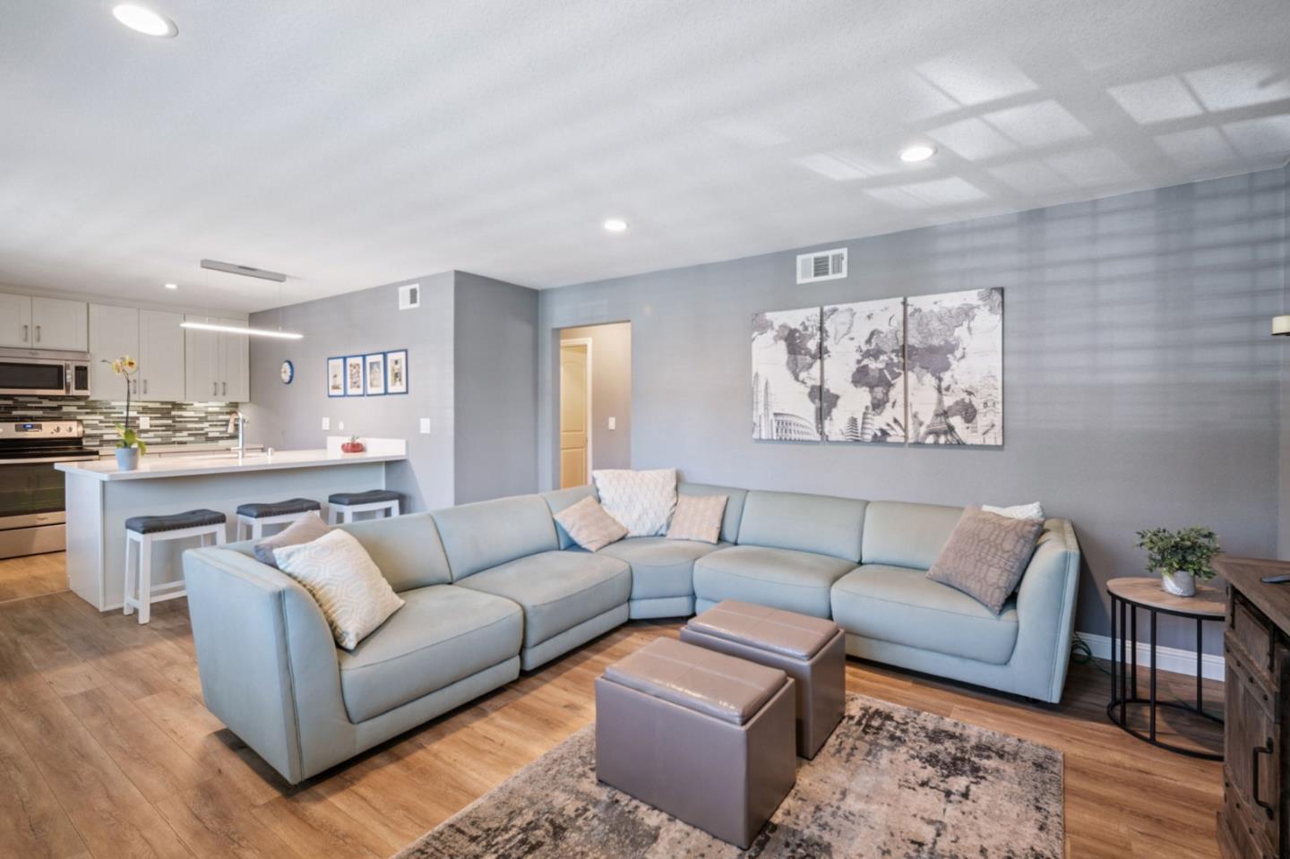Detail Gallery Image 10 of 18 For 236 Watson Dr #1,  Campbell,  CA 95008 - 2 Beds | 1 Baths