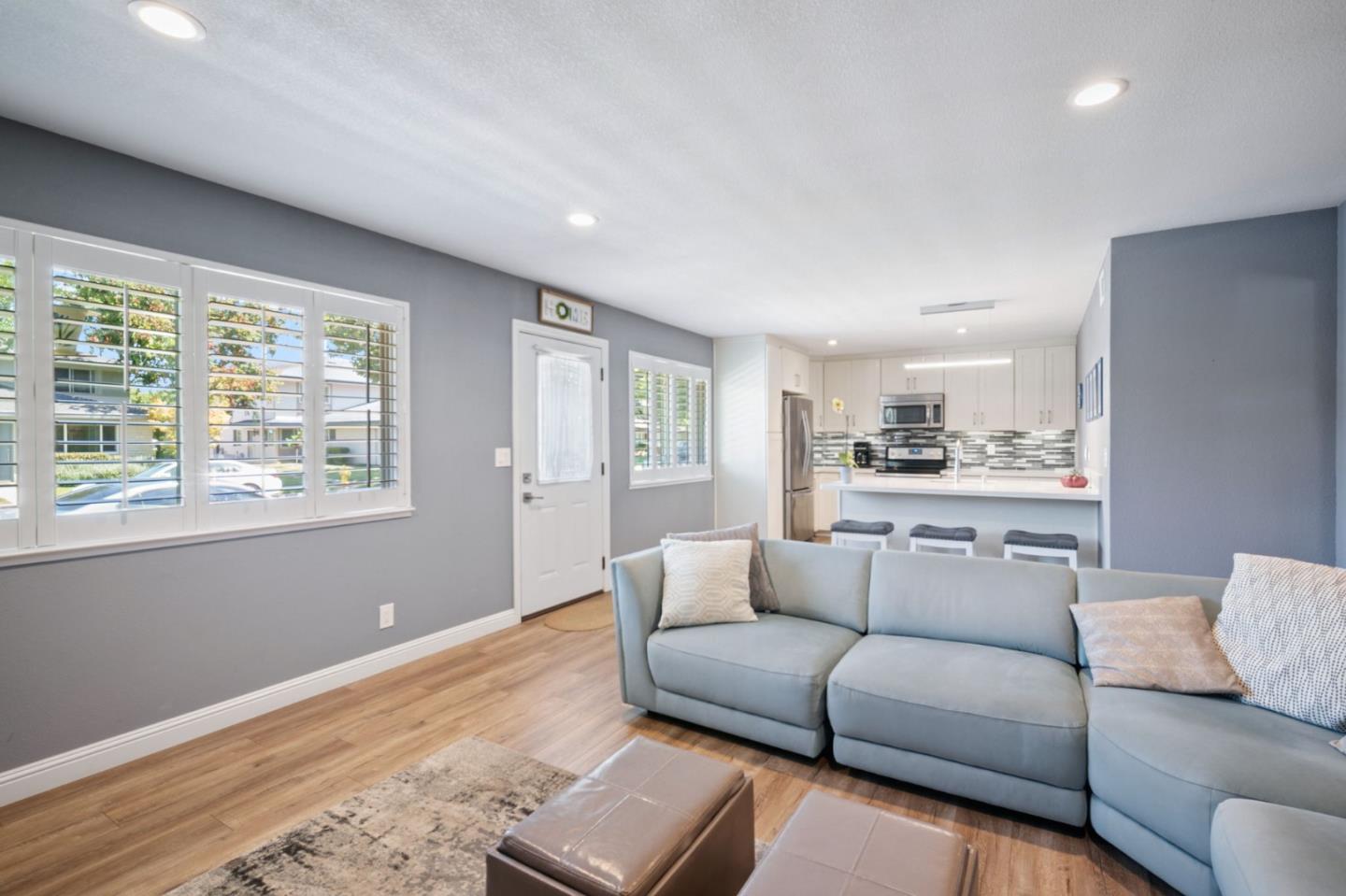 Detail Gallery Image 11 of 18 For 236 Watson Dr #1,  Campbell,  CA 95008 - 2 Beds | 1 Baths