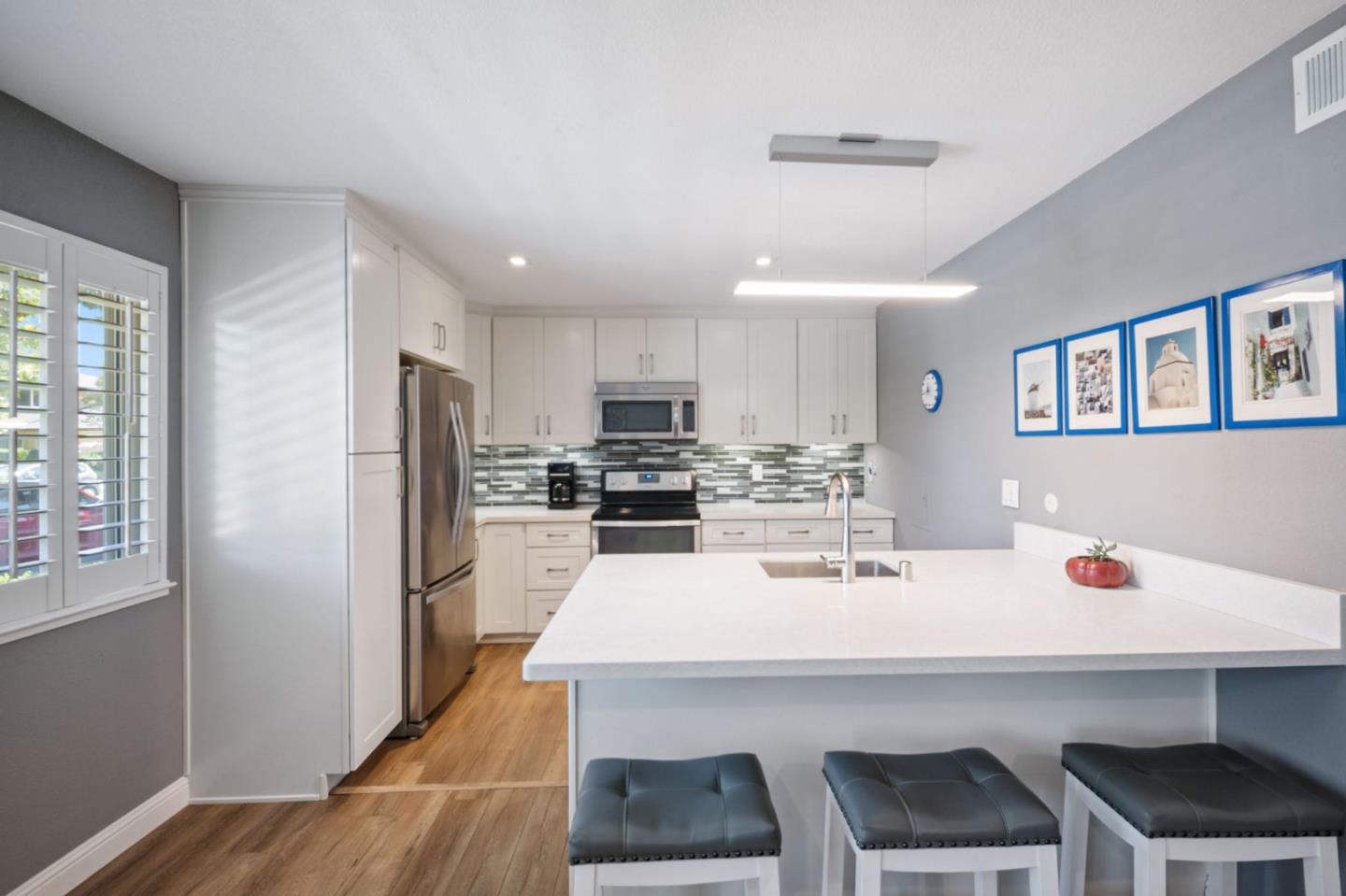 Detail Gallery Image 4 of 18 For 236 Watson Dr #1,  Campbell,  CA 95008 - 2 Beds | 1 Baths