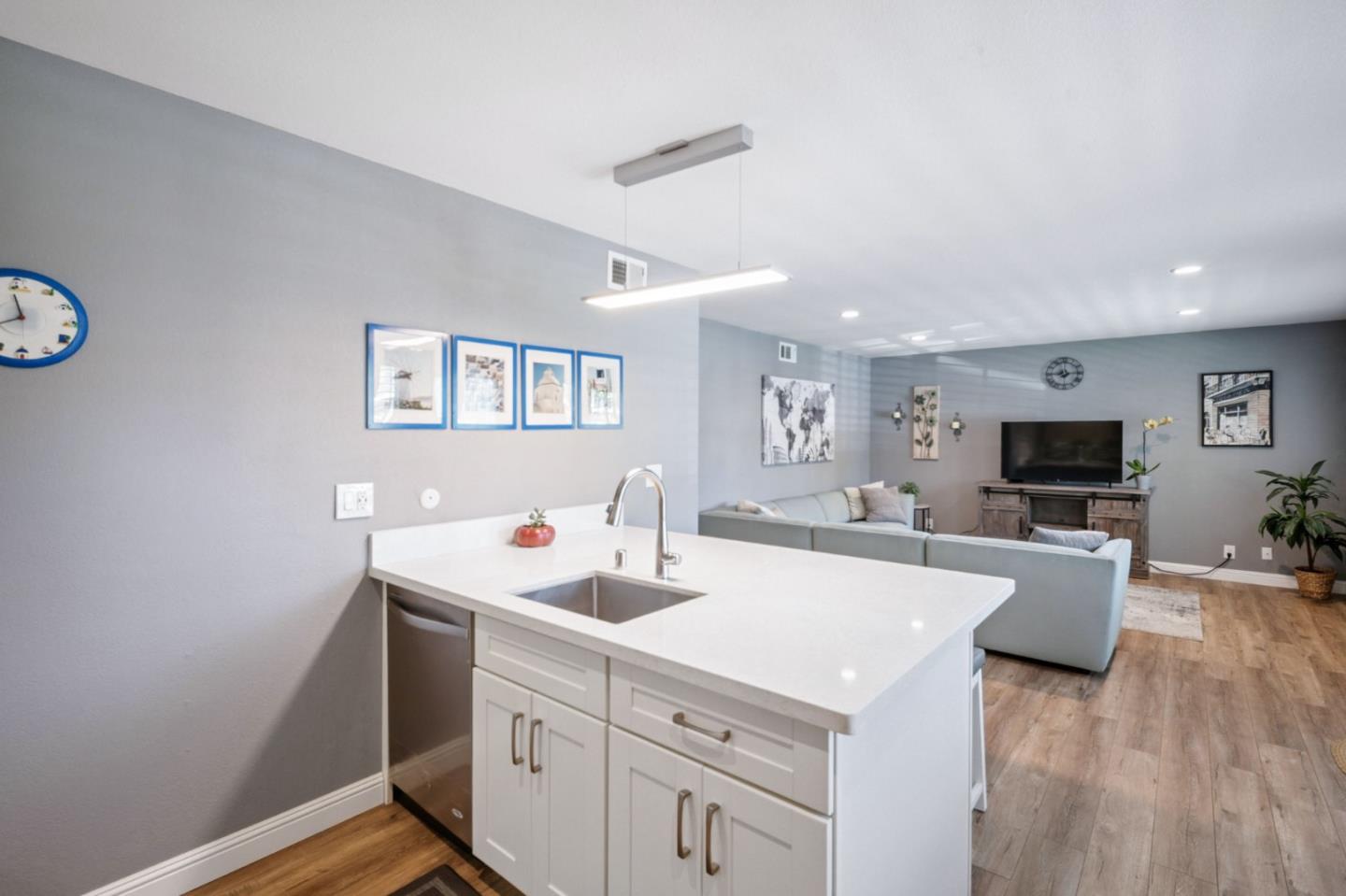 Detail Gallery Image 6 of 18 For 236 Watson Dr #1,  Campbell,  CA 95008 - 2 Beds | 1 Baths