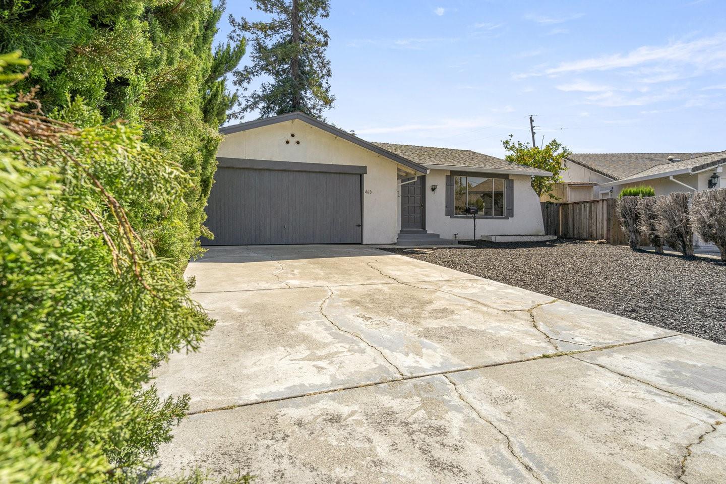 Detail Gallery Image 3 of 33 For 460 Collinwood Ct, Santa Clara,  CA 95054 - 3 Beds | 2 Baths