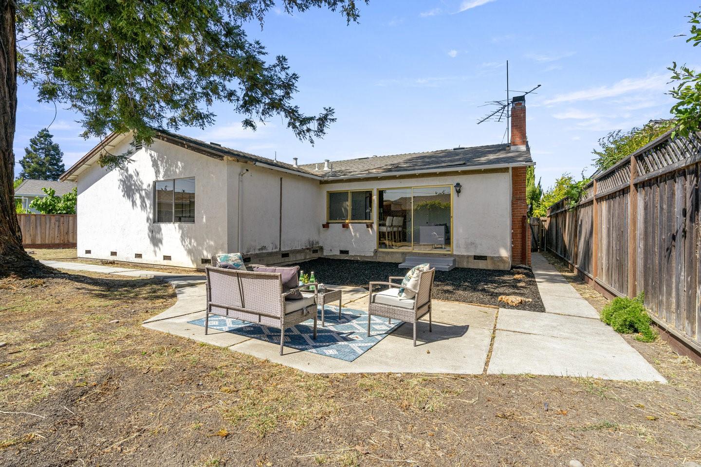 Detail Gallery Image 31 of 33 For 460 Collinwood Ct, Santa Clara,  CA 95054 - 3 Beds | 2 Baths