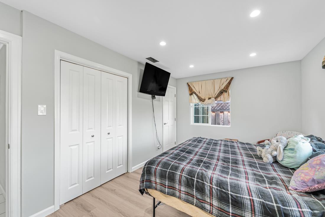 Detail Gallery Image 19 of 27 For 787 Macredes Ave, San Jose,  CA 95116 - 4 Beds | 2 Baths
