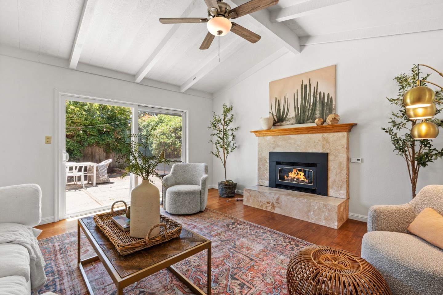Detail Gallery Image 12 of 49 For 221 Segre Pl, Santa Cruz,  CA 95060 - 3 Beds | 2 Baths