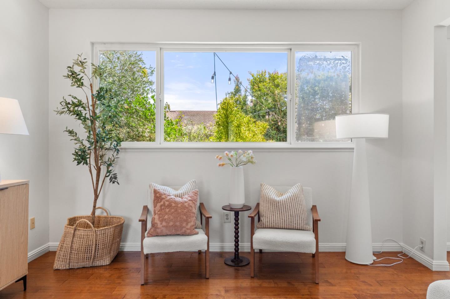 Detail Gallery Image 13 of 49 For 221 Segre Pl, Santa Cruz,  CA 95060 - 3 Beds | 2 Baths