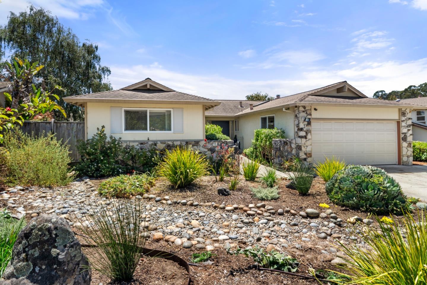 Detail Gallery Image 2 of 49 For 221 Segre Pl, Santa Cruz,  CA 95060 - 3 Beds | 2 Baths