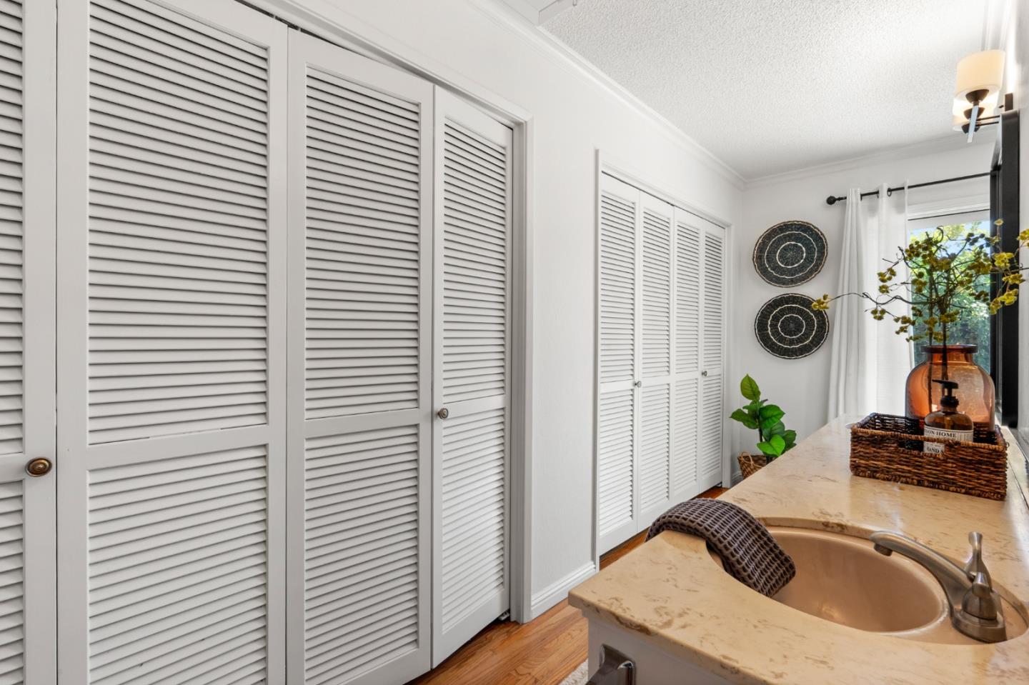 Detail Gallery Image 28 of 49 For 221 Segre Pl, Santa Cruz,  CA 95060 - 3 Beds | 2 Baths
