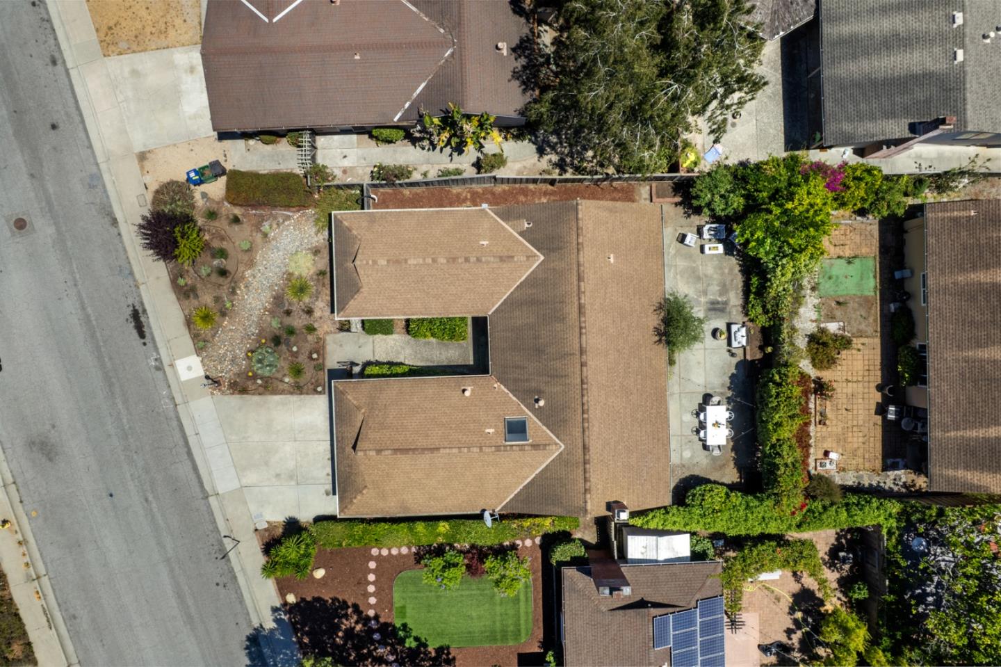 Detail Gallery Image 42 of 49 For 221 Segre Pl, Santa Cruz,  CA 95060 - 3 Beds | 2 Baths