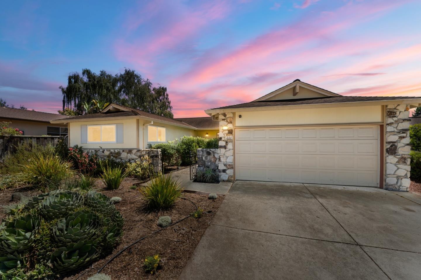 Detail Gallery Image 45 of 49 For 221 Segre Pl, Santa Cruz,  CA 95060 - 3 Beds | 2 Baths
