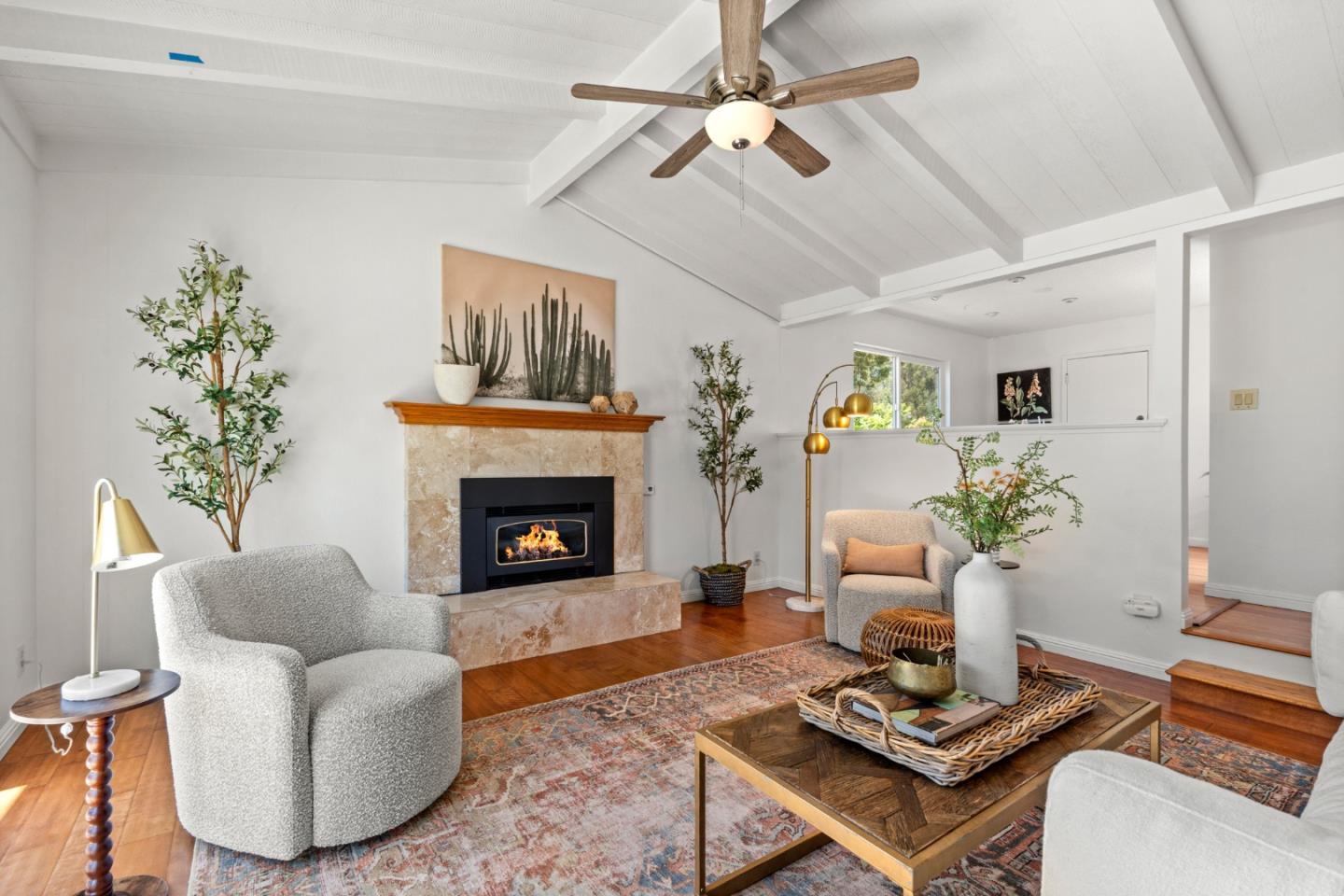 Detail Gallery Image 8 of 49 For 221 Segre Pl, Santa Cruz,  CA 95060 - 3 Beds | 2 Baths