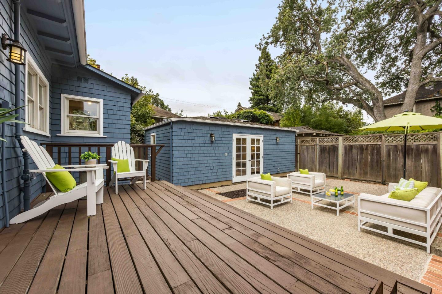 Detail Gallery Image 16 of 17 For 1044 Bryant St, Palo Alto,  CA 94301 - 3 Beds | 3 Baths