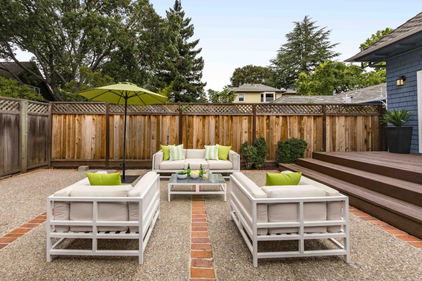 Detail Gallery Image 17 of 17 For 1044 Bryant St, Palo Alto,  CA 94301 - 3 Beds | 3 Baths
