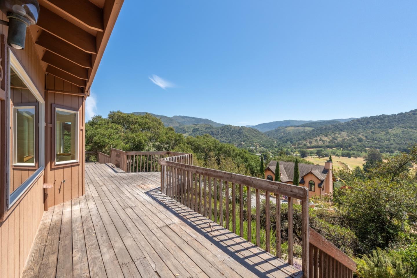 Detail Gallery Image 2 of 38 For 9365 Los Prados Dr, Carmel,  CA 93923 - 3 Beds | 2 Baths