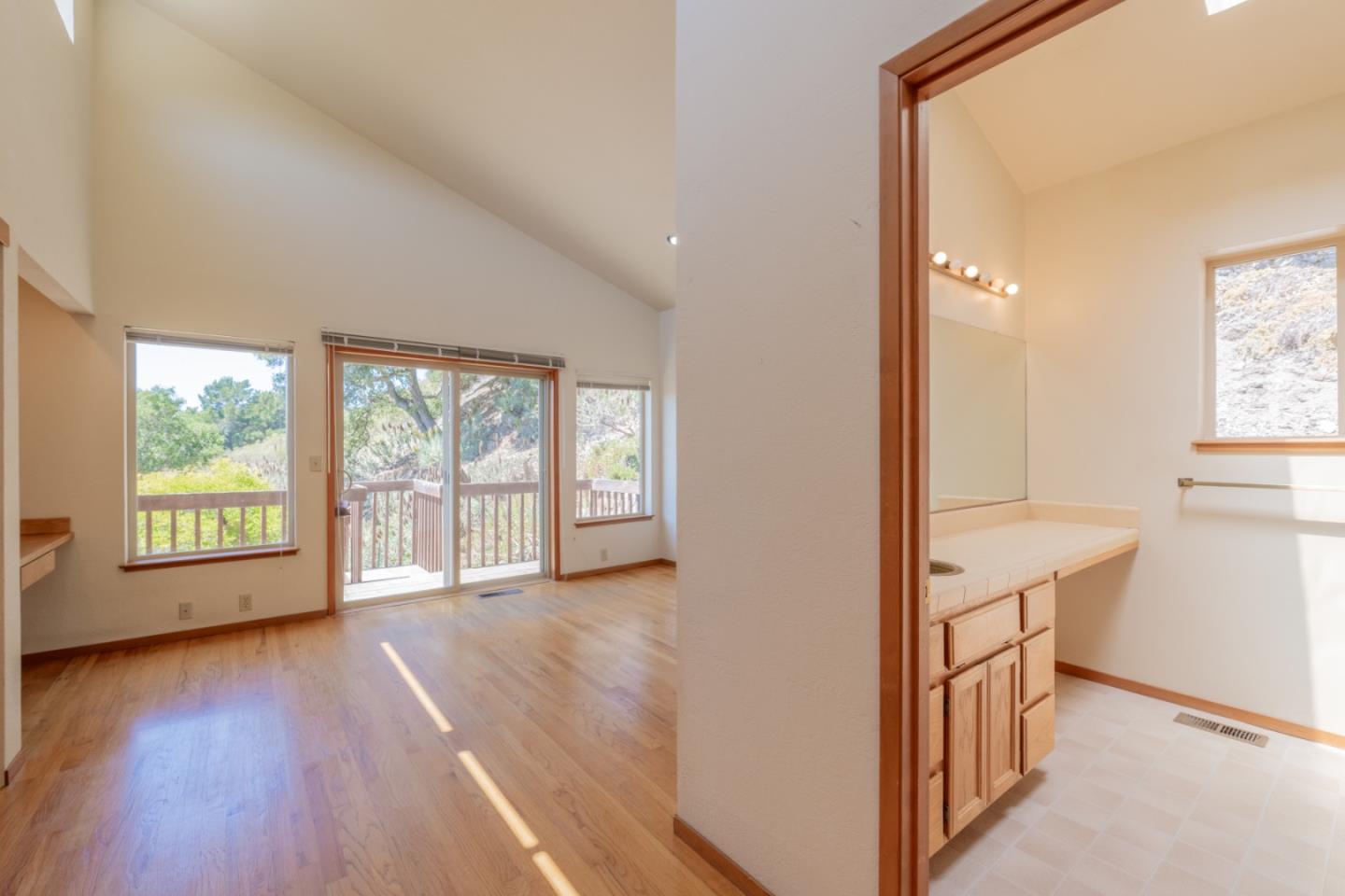 Detail Gallery Image 20 of 38 For 9365 Los Prados Dr, Carmel,  CA 93923 - 3 Beds | 2 Baths