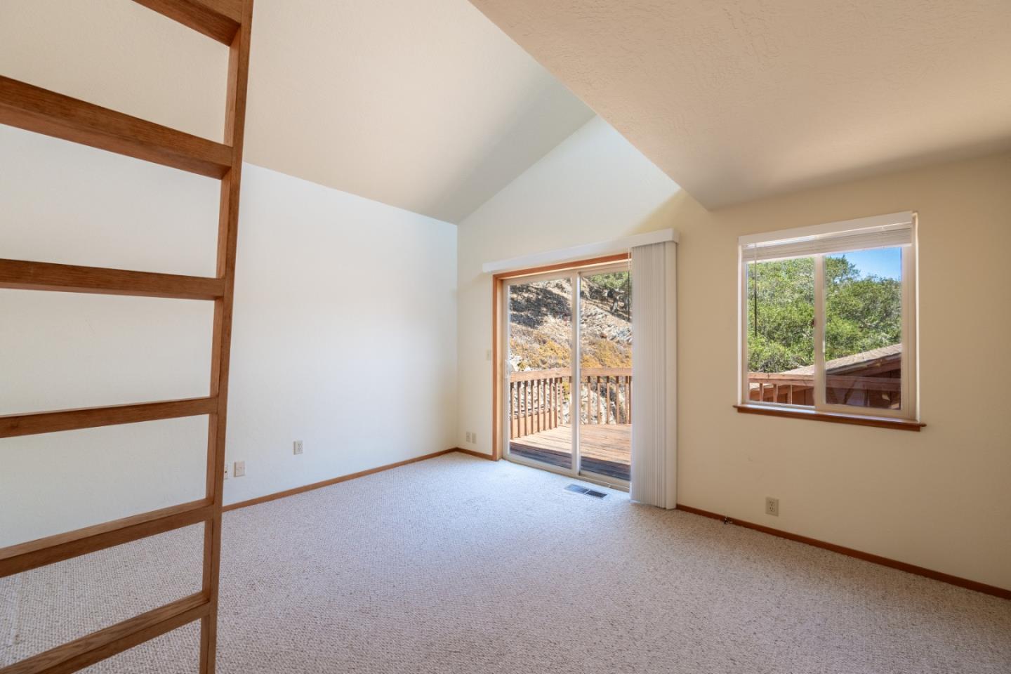 Detail Gallery Image 23 of 38 For 9365 Los Prados Dr, Carmel,  CA 93923 - 3 Beds | 2 Baths