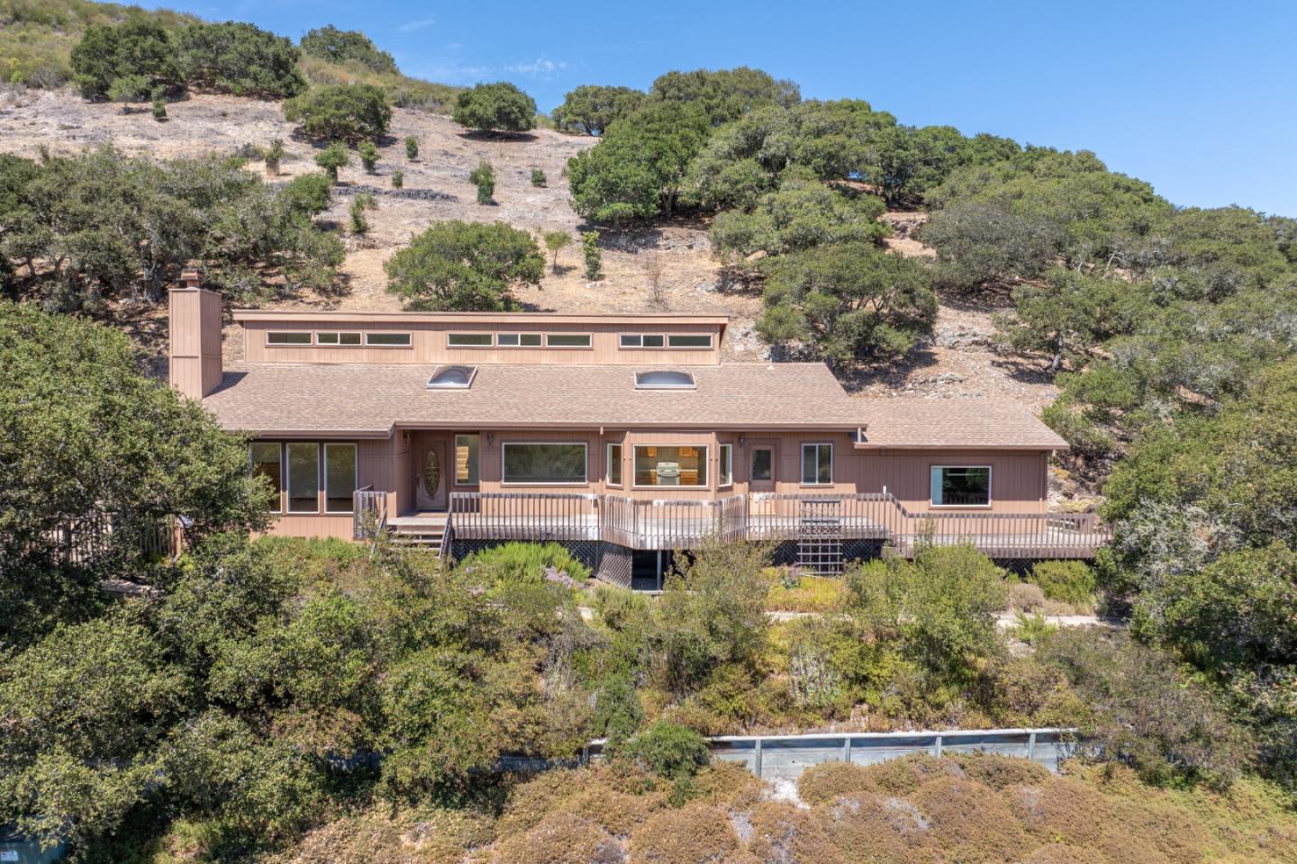 Detail Gallery Image 4 of 38 For 9365 Los Prados Dr, Carmel,  CA 93923 - 3 Beds | 2 Baths