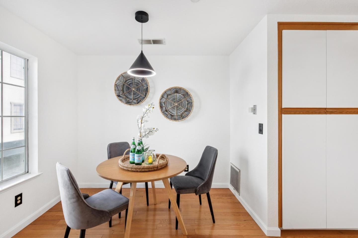 Detail Gallery Image 10 of 26 For 968 Belmont Ter #7,  Sunnyvale,  CA 94086 - 2 Beds | 2/1 Baths