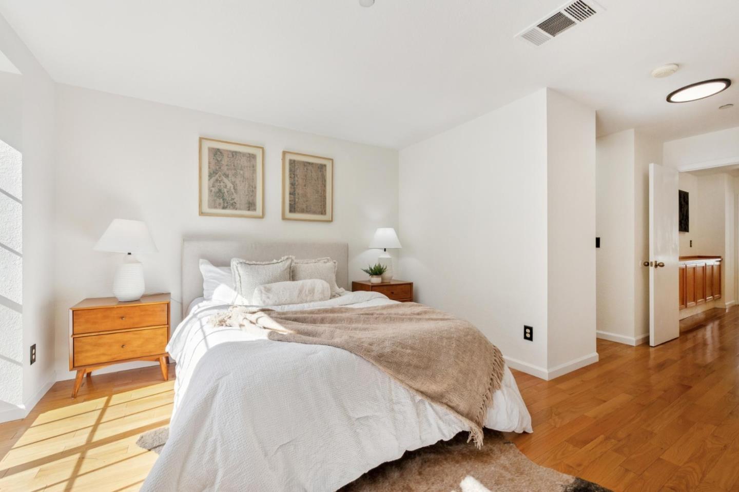 Detail Gallery Image 13 of 26 For 968 Belmont Ter #7,  Sunnyvale,  CA 94086 - 2 Beds | 2/1 Baths