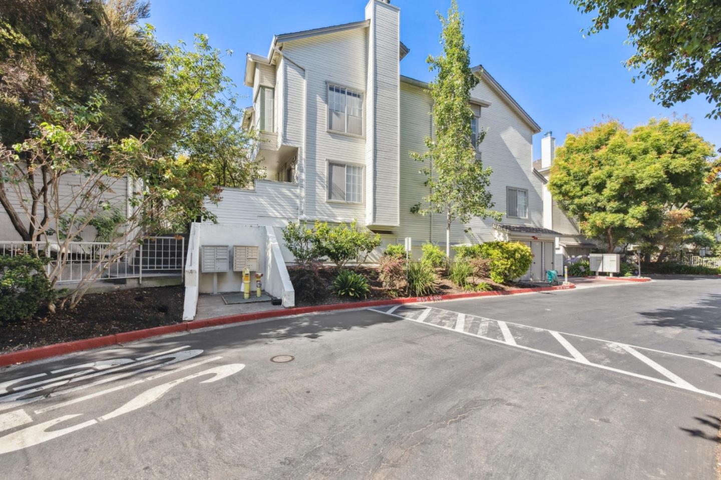 Detail Gallery Image 24 of 26 For 968 Belmont Ter #7,  Sunnyvale,  CA 94086 - 2 Beds | 2/1 Baths