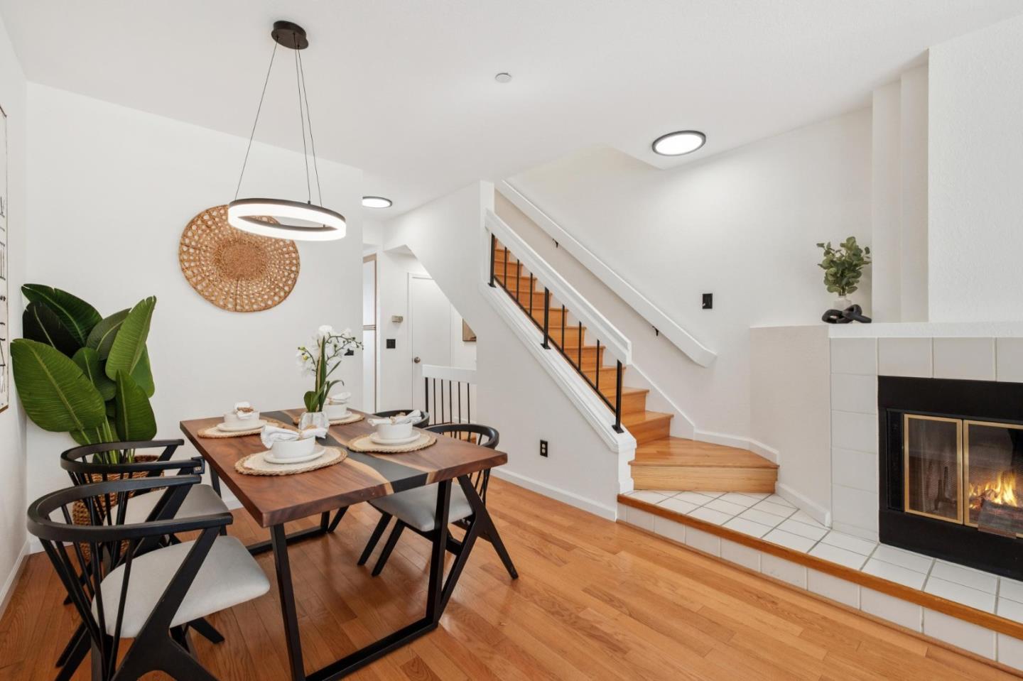 Detail Gallery Image 6 of 26 For 968 Belmont Ter #7,  Sunnyvale,  CA 94086 - 2 Beds | 2/1 Baths