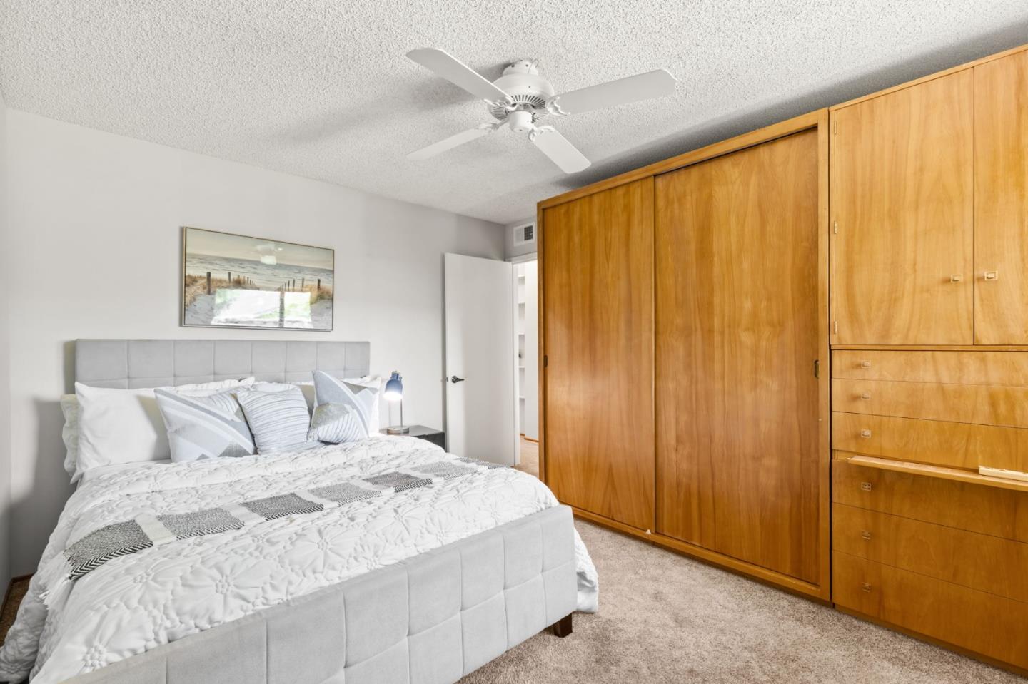 Detail Gallery Image 13 of 28 For 125 Connemara Way #26,  Sunnyvale,  CA 94087 - 2 Beds | 1 Baths