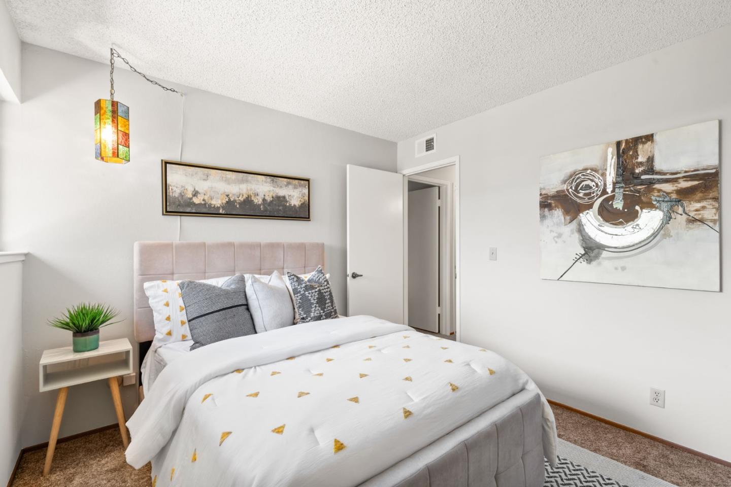 Detail Gallery Image 15 of 28 For 125 Connemara Way #26,  Sunnyvale,  CA 94087 - 2 Beds | 1 Baths