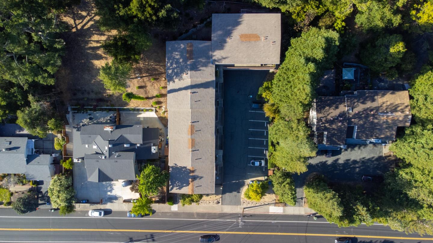 Detail Gallery Image 5 of 7 For 327 Rheem Blvd, Moraga,  CA 94556 - – Beds | – Baths