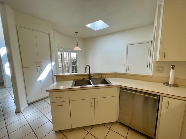 Detail Gallery Image 6 of 23 For 1124 Carlos Privada, Mountain View,  CA 94040 - 3 Beds | 2 Baths