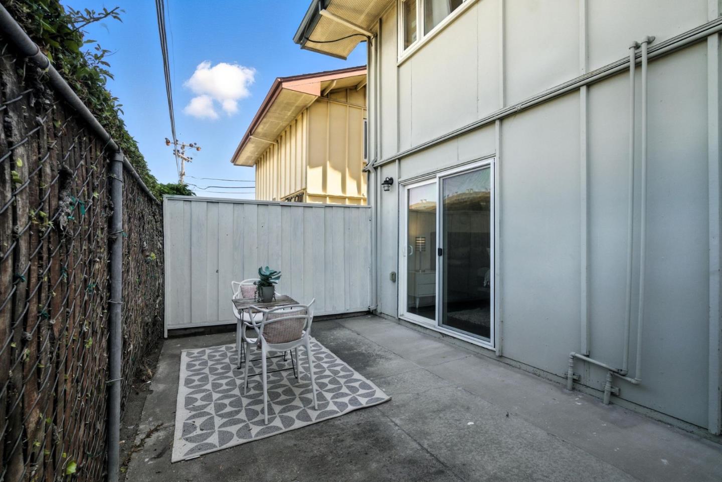 Detail Gallery Image 38 of 40 For 3015 Los Prados St #114,  San Mateo,  CA 94403 - 2 Beds | 2 Baths