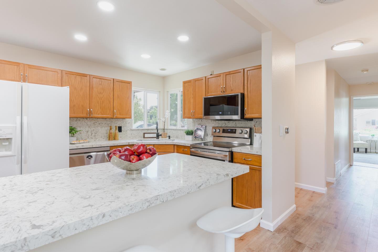 Detail Gallery Image 15 of 51 For 1801 Foxworthy Ave, San Jose,  CA 95124 - 3 Beds | 2 Baths