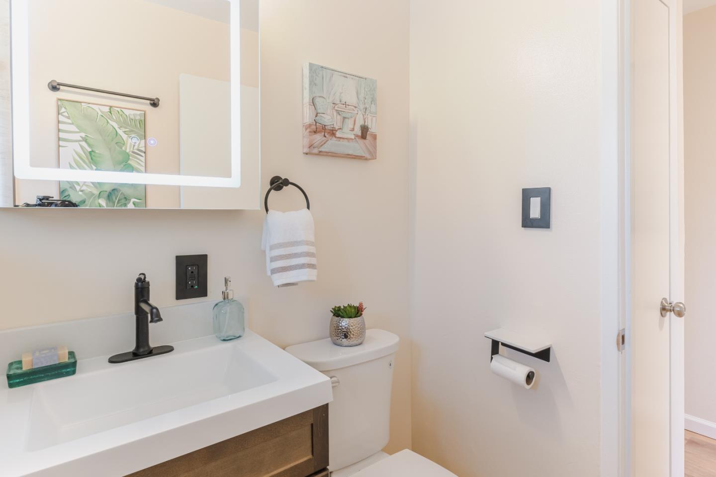 Detail Gallery Image 34 of 51 For 1801 Foxworthy Ave, San Jose,  CA 95124 - 3 Beds | 2 Baths