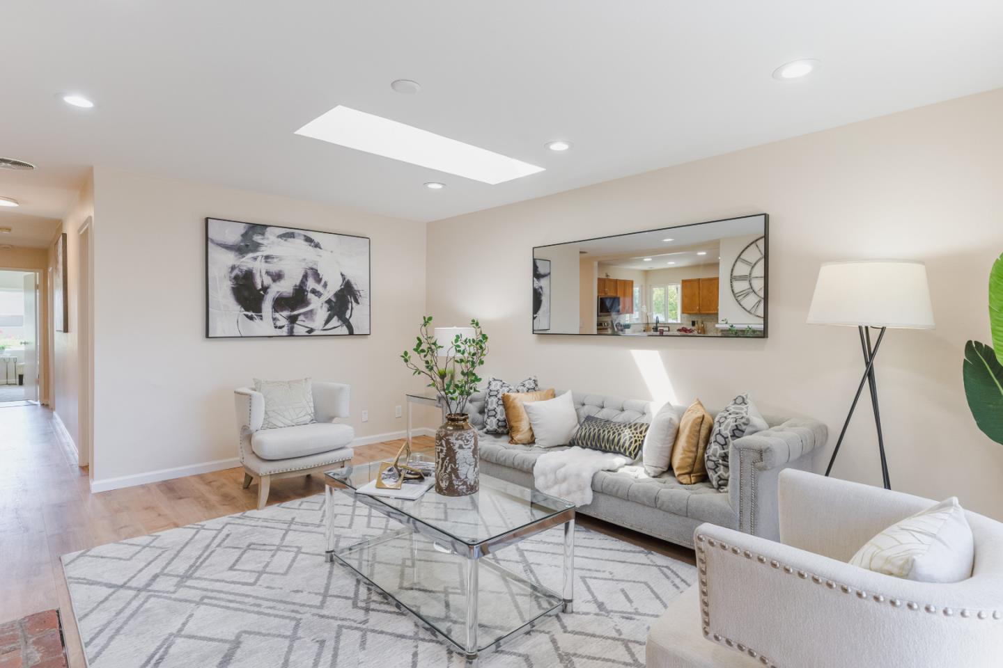 Detail Gallery Image 7 of 51 For 1801 Foxworthy Ave, San Jose,  CA 95124 - 3 Beds | 2 Baths