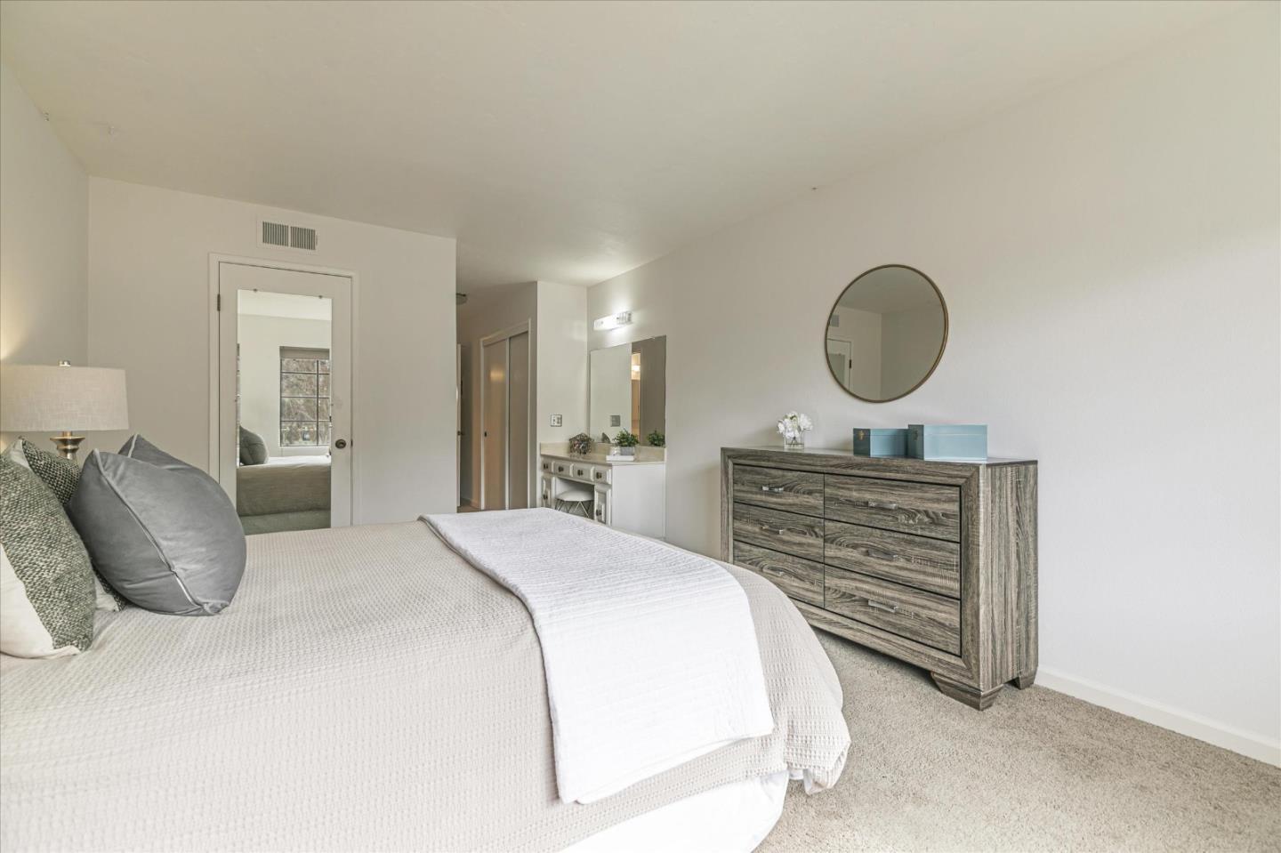Detail Gallery Image 13 of 24 For 5189 Cribari Hls, San Jose,  CA 95135 - 2 Beds | 2 Baths