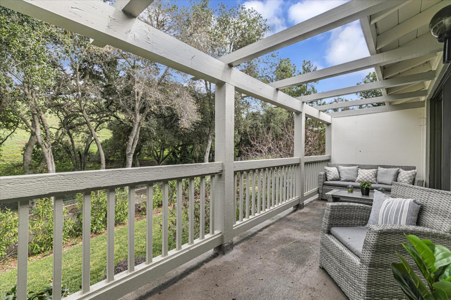 Detail Gallery Image 2 of 24 For 5189 Cribari Hls, San Jose,  CA 95135 - 2 Beds | 2 Baths