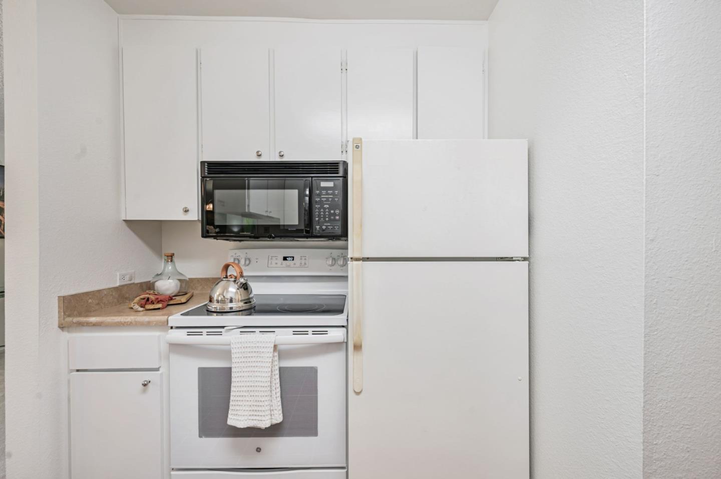 Detail Gallery Image 12 of 38 For 5217 Shelter Creek Ln #5217,  San Bruno,  CA 94066 - 2 Beds | 2 Baths