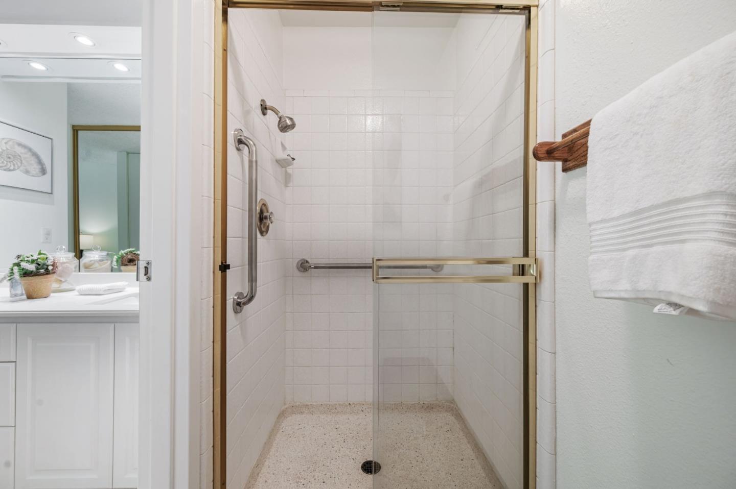 Detail Gallery Image 19 of 38 For 5217 Shelter Creek Ln #5217,  San Bruno,  CA 94066 - 2 Beds | 2 Baths