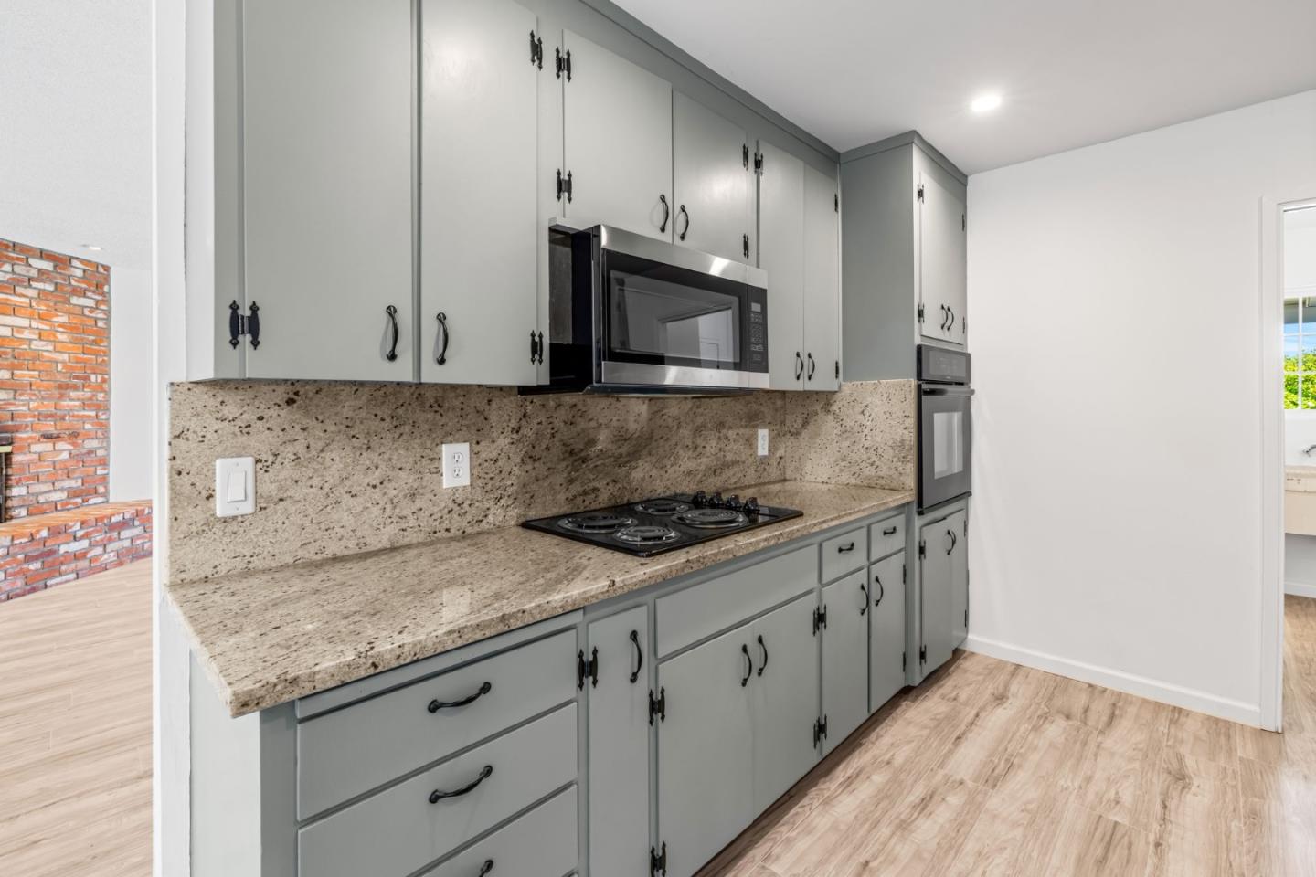 Detail Gallery Image 14 of 39 For 45 Crescent Dr, Watsonville,  CA 95076 - 3 Beds | 2 Baths