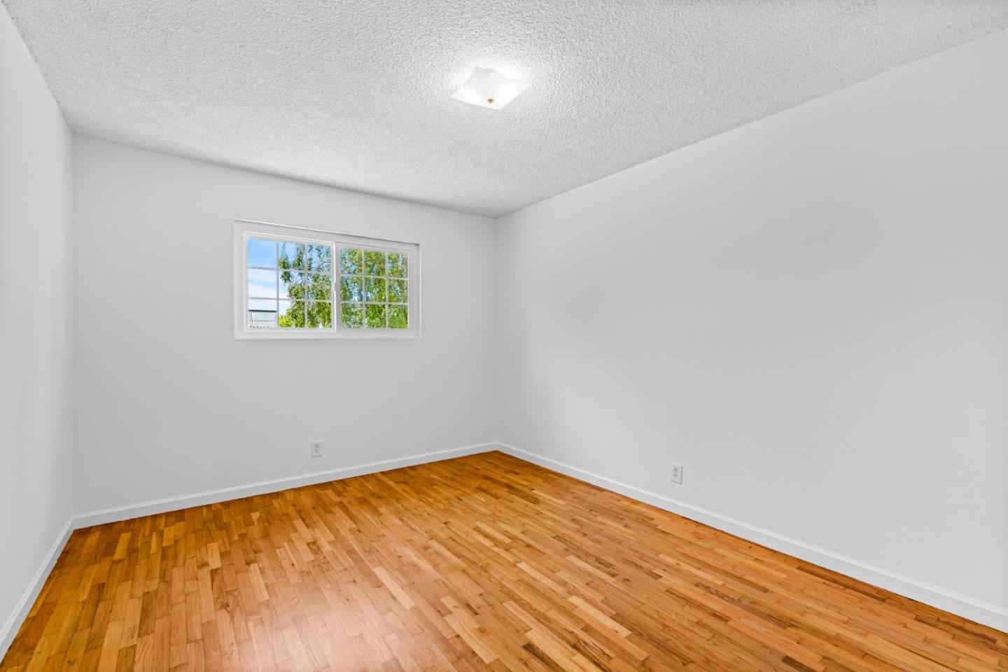 Detail Gallery Image 21 of 39 For 45 Crescent Dr, Watsonville,  CA 95076 - 3 Beds | 2 Baths