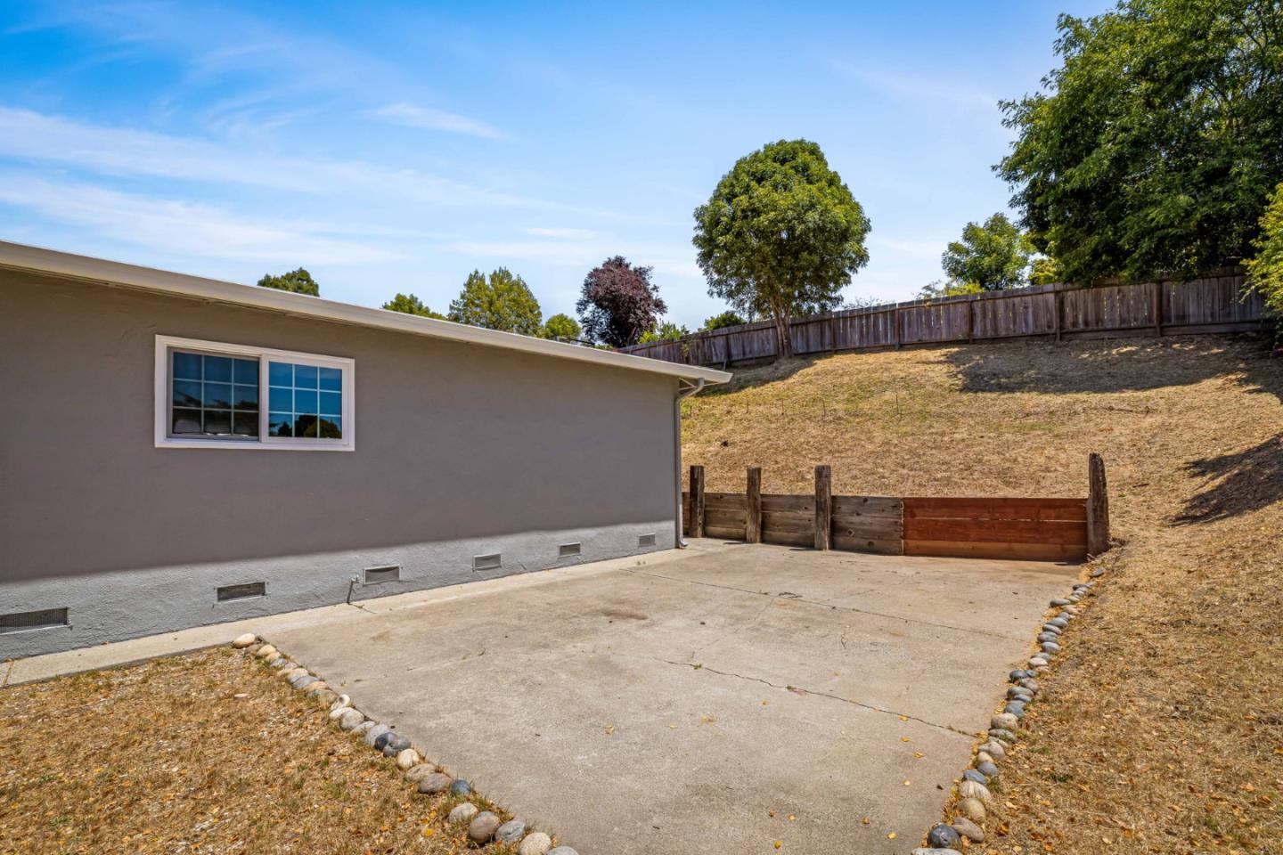 Detail Gallery Image 37 of 39 For 45 Crescent Dr, Watsonville,  CA 95076 - 3 Beds | 2 Baths