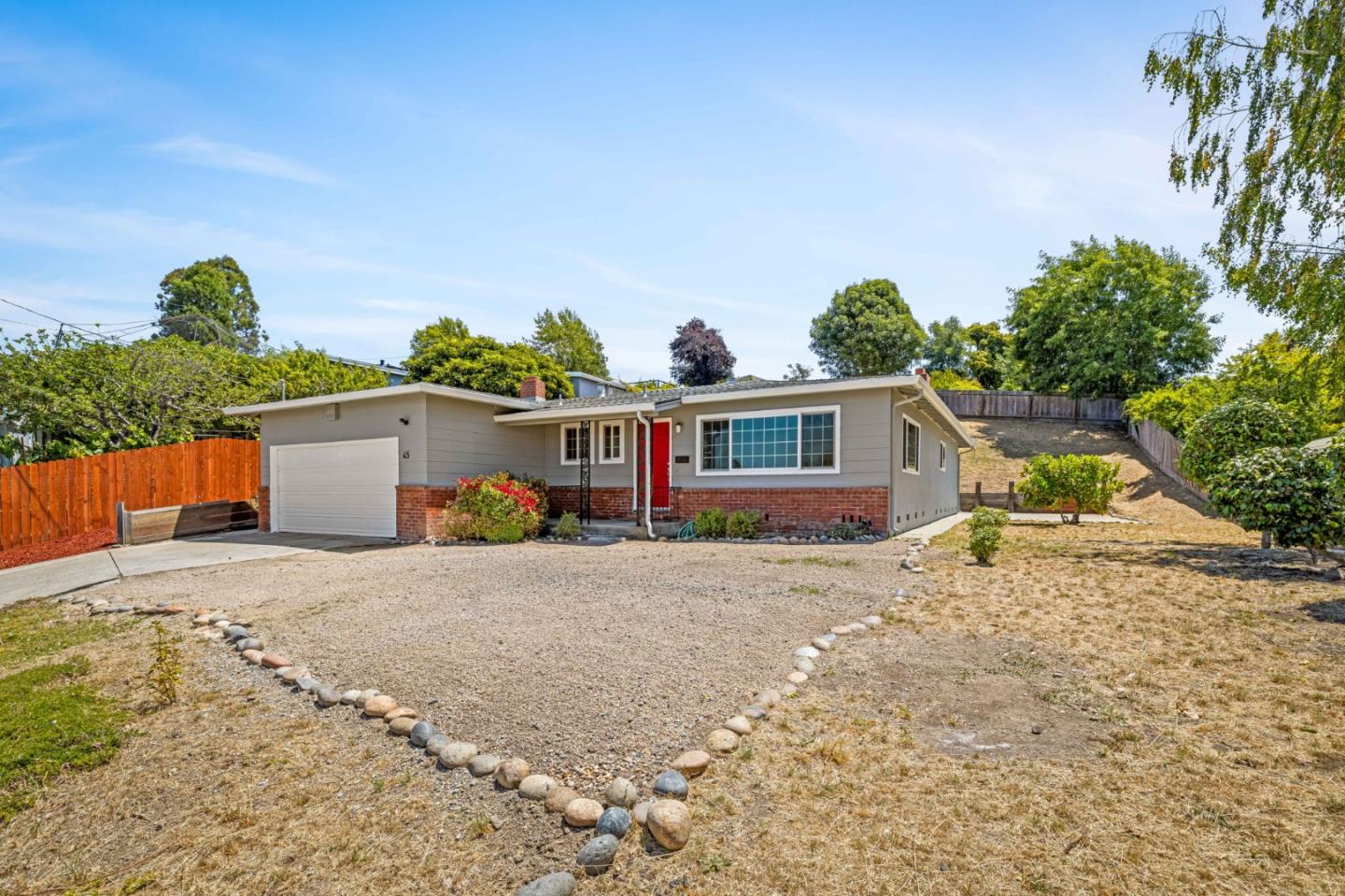 Detail Gallery Image 4 of 39 For 45 Crescent Dr, Watsonville,  CA 95076 - 3 Beds | 2 Baths