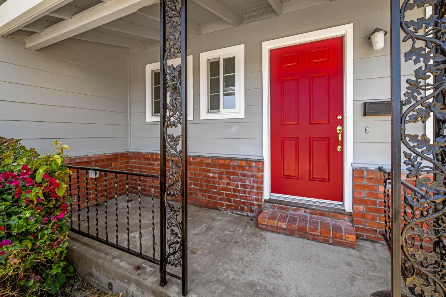 Detail Gallery Image 5 of 39 For 45 Crescent Dr, Watsonville,  CA 95076 - 3 Beds | 2 Baths