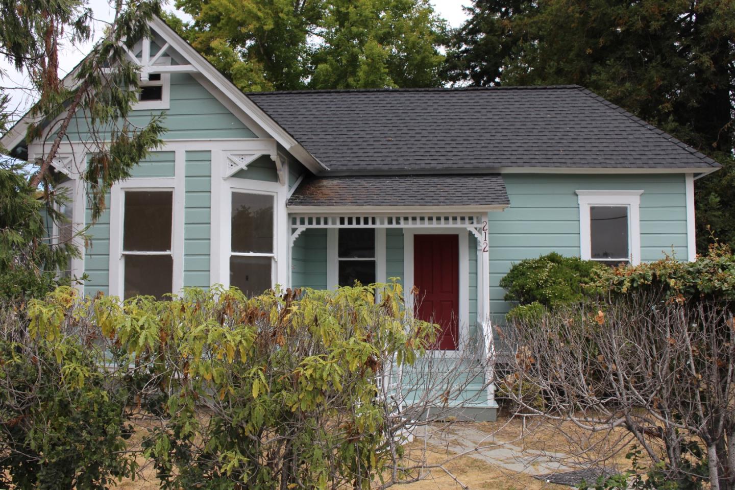 Detail Gallery Image 1 of 9 For 212 Fern St, Santa Cruz,  CA 95060 - – Beds | – Baths