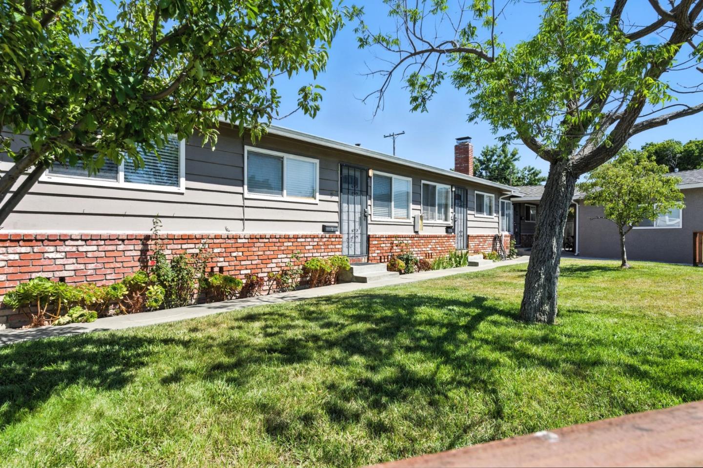 Detail Gallery Image 8 of 21 For 2491 Karen Dr, Santa Clara,  CA 95050 - – Beds | – Baths