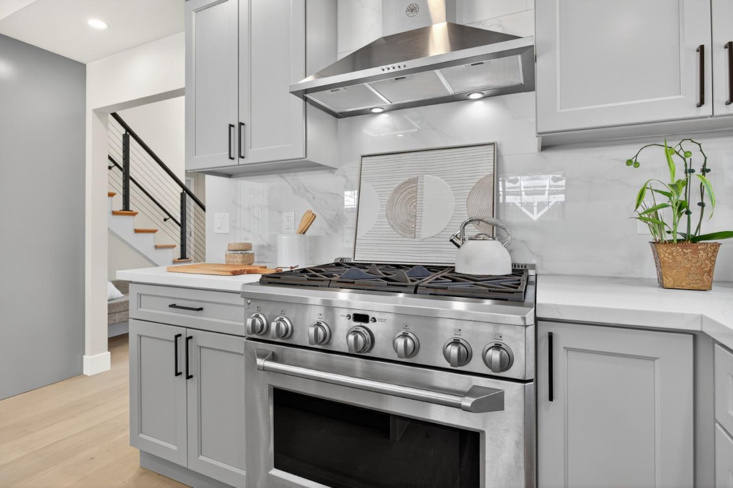 Detail Gallery Image 13 of 40 For 15 Norse Ct, Pleasant Hill,  CA 94523 - 4 Beds | 2 Baths