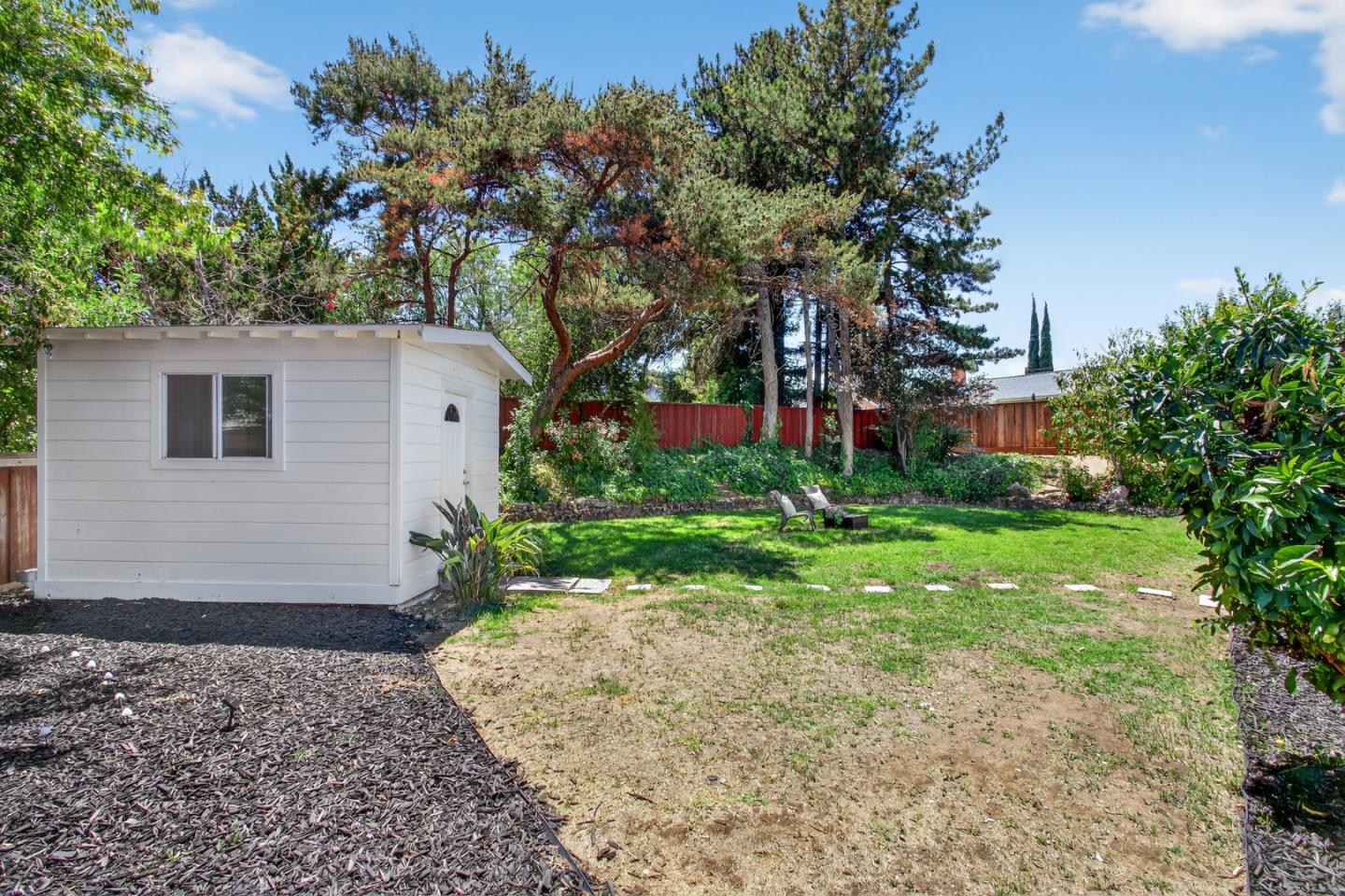 Detail Gallery Image 34 of 40 For 15 Norse Ct, Pleasant Hill,  CA 94523 - 4 Beds | 2 Baths