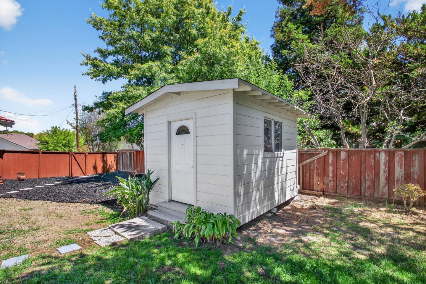 Detail Gallery Image 35 of 40 For 15 Norse Ct, Pleasant Hill,  CA 94523 - 4 Beds | 2 Baths